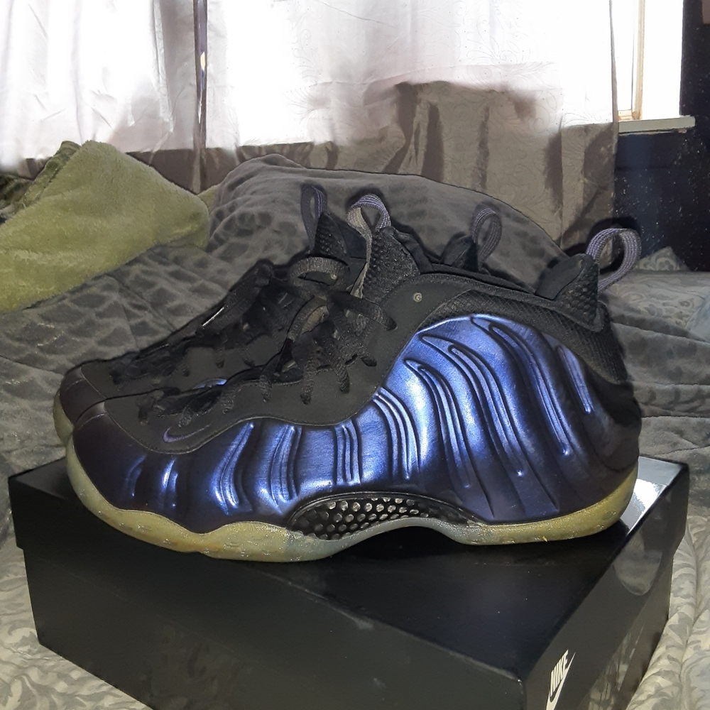 Nike Air foamposites eggplant